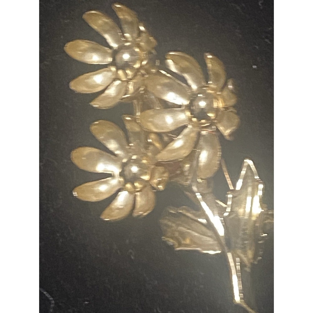 Gold Tone Flower Pendant VTG - Picture 2 of 4